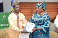 Monday 25 September 2023: DG NIALS Prof M T LADAN with the Hon. Minister of state police affairs, Hon. Imaan Ibrahim Sulaiman and the Permanent  Secretary,  Dr.  Sani Gwarzo with Director of Protocols,  mr. Lukman Olomoda during a courtesy visit to donate 2 sets of NIALS/ MACARTHUR FOUNDATION publications to the Ministry of police affairs as an  empowerment training materials for law enforcement officials,  police academy in wudil,  Kano and policy bulletins to guide policy and decision makers on policing,  human rights and administration of Justice.  12noon to 1pm. At the Ministry of police affairs,  Federal Secretariat  Abuja.